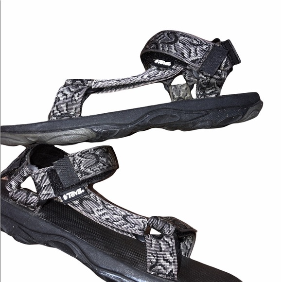 Teva Other - Teva size 8 men’s black hiking sandals
